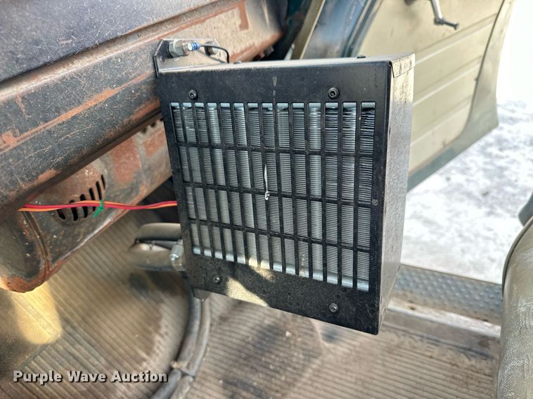 image for item OK9193 1970 International Harvester Loadstar 1600  feed delivery truck