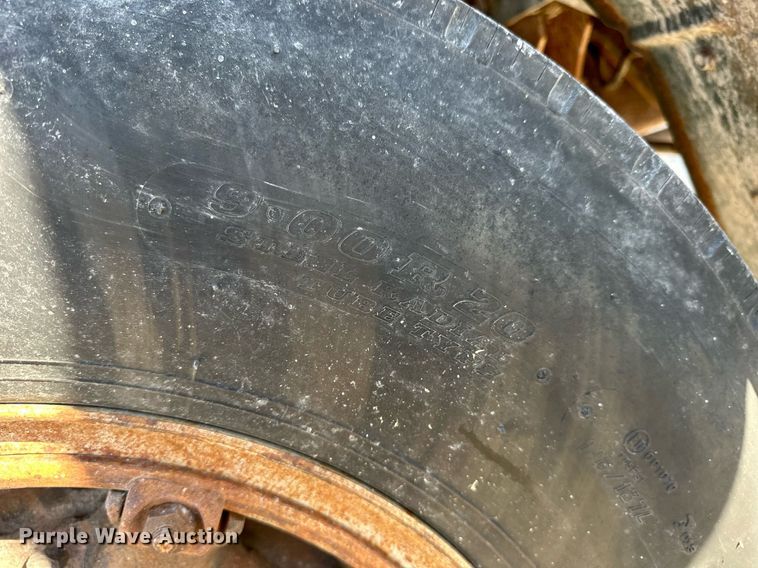 image for item OK9193 1970 International Harvester Loadstar 1600  feed delivery truck