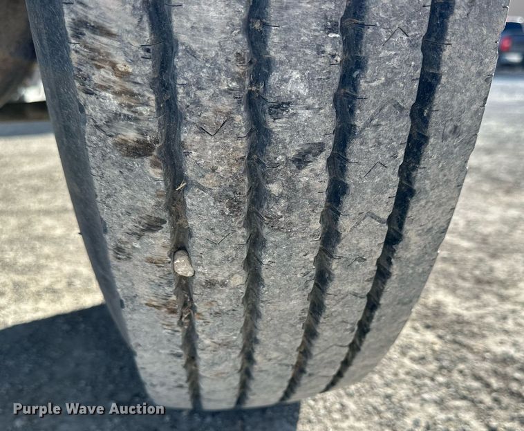 image for item OK9193 1970 International Harvester Loadstar 1600  feed delivery truck