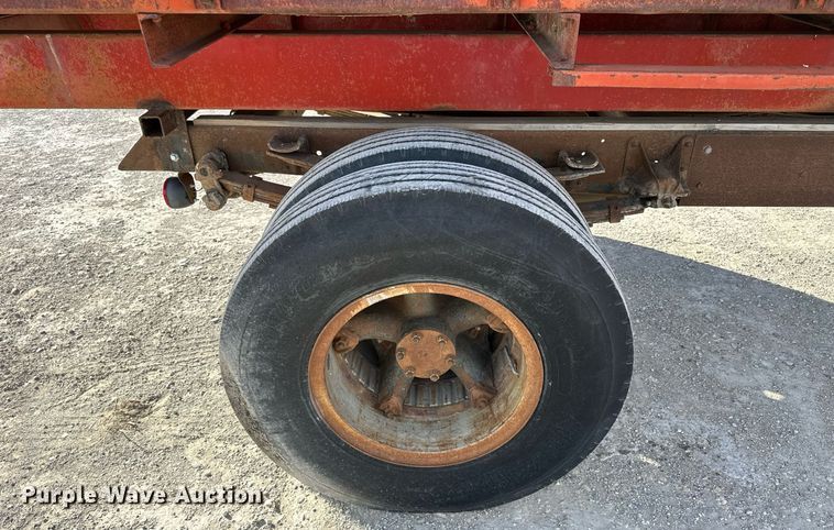 image for item OK9193 1970 International Harvester Loadstar 1600  feed delivery truck