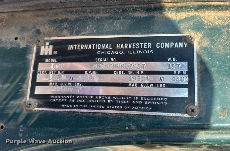 image for item OK9193 1970 International Harvester Loadstar 1600  feed delivery truck