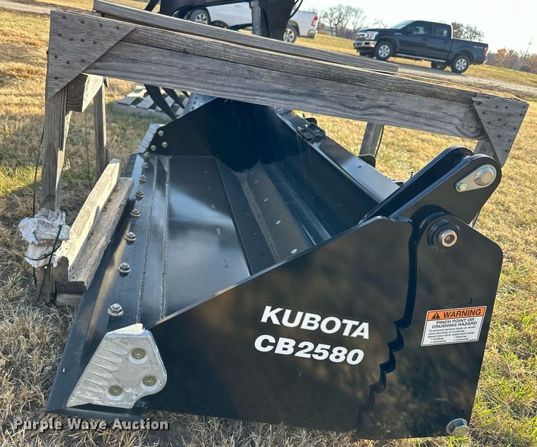 image for item OK9196 Kubota CB2580  skid steer four-in-one bucket