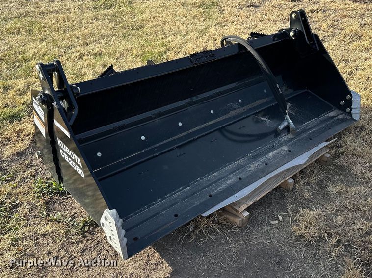 image for item OK9198 Kubota CB2580  skid steer four-in-one bucket