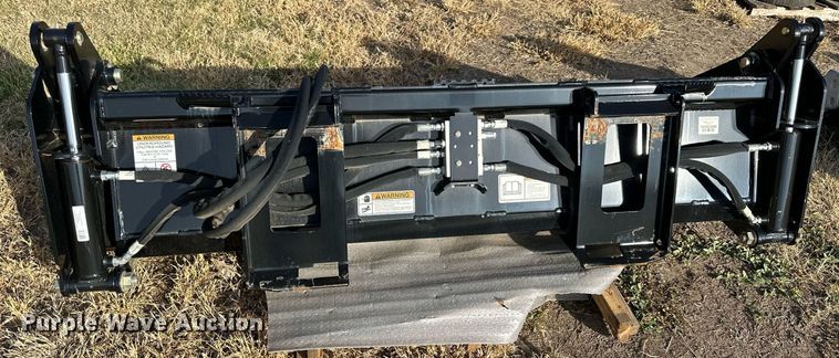 image for item OK9198 Kubota CB2580  skid steer four-in-one bucket