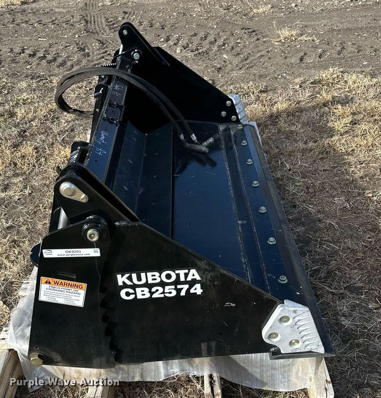 image for item OK9203 Kubota CB2574  skid steer four-in-one bucket