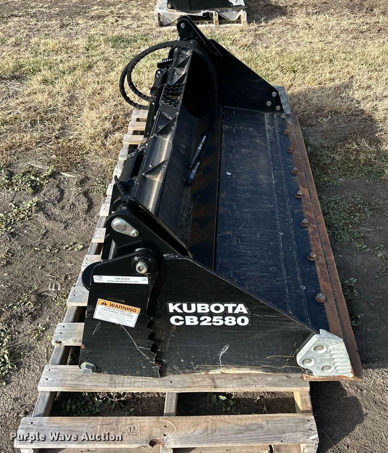 image for item OK9204 Kubota CB2580  skid steer four-in-one bucket