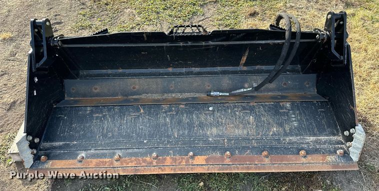 image for item OK9204 Kubota CB2580  skid steer four-in-one bucket