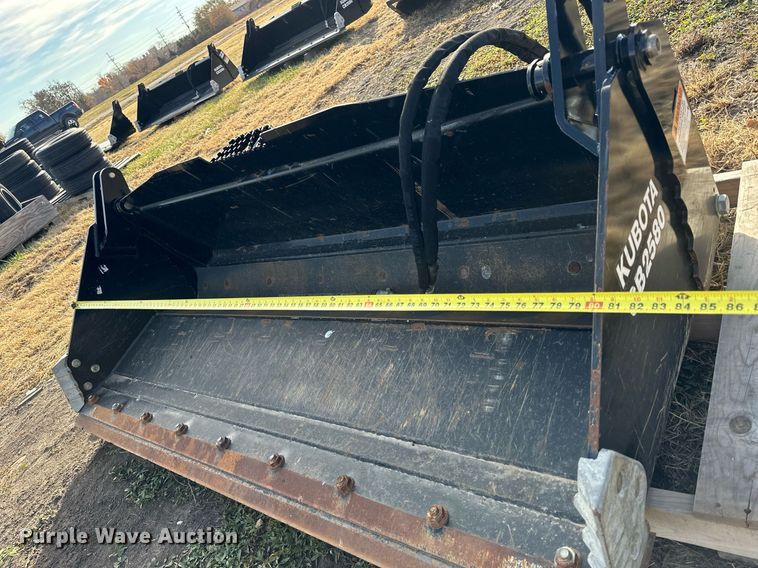 image for item OK9204 Kubota CB2580  skid steer four-in-one bucket
