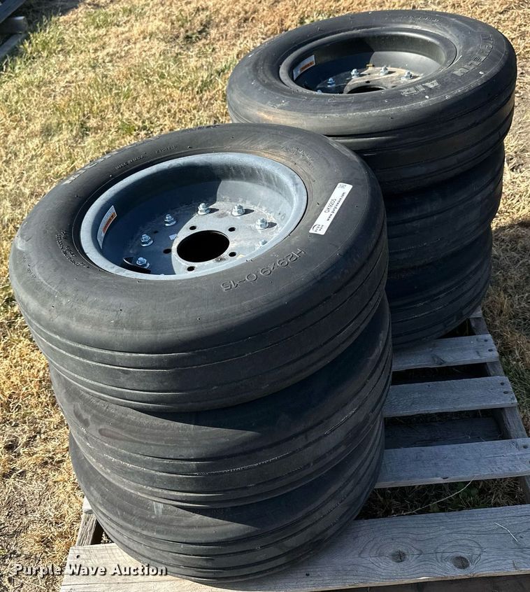 image for item OK9205 (6) Michelin H29x9.0-15 wheels and tires