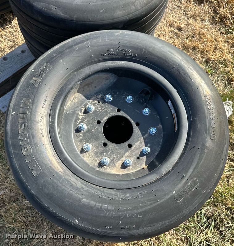 image for item OK9205 (6) Michelin H29x9.0-15 wheels and tires