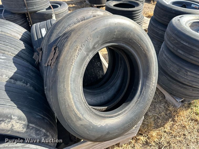 image for item OK9206 (10) Michelin H29x9.0-15 tires