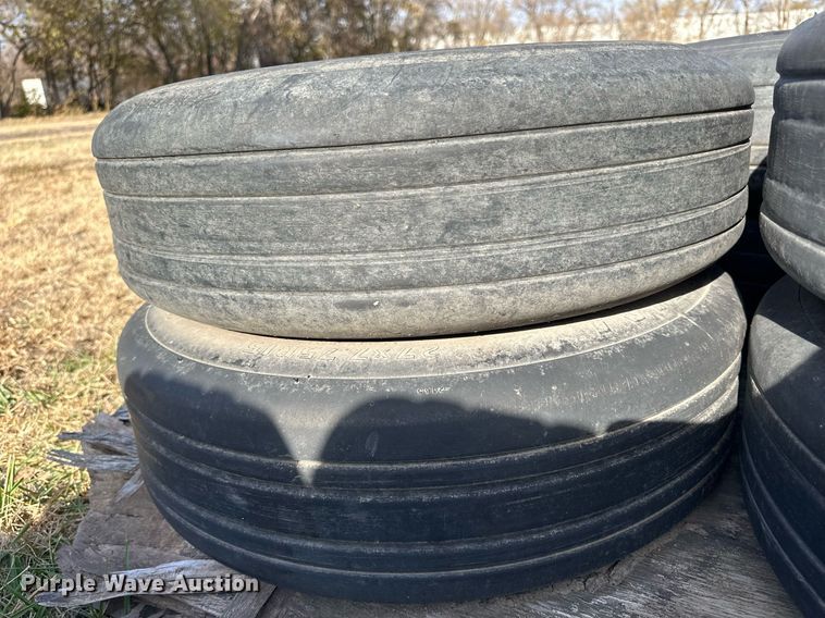 image for item OK9207 (6) 27x7.75R15 tires and wheels