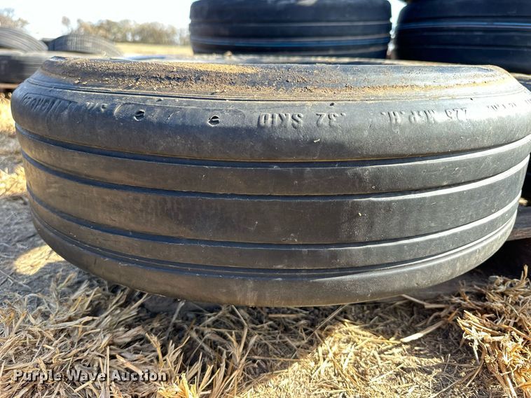 image for item OK9215 (8) tires and wheels