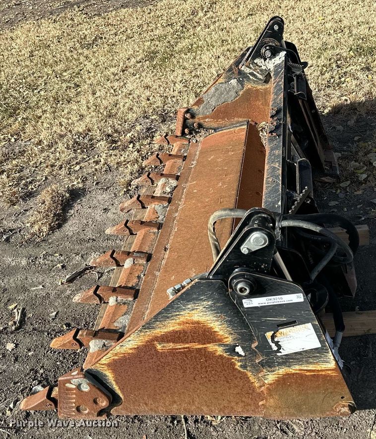 image for item OK9218 Kubota  skid steer four-in-one bucket