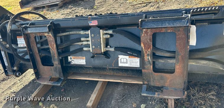 image for item OK9218 Kubota  skid steer four-in-one bucket