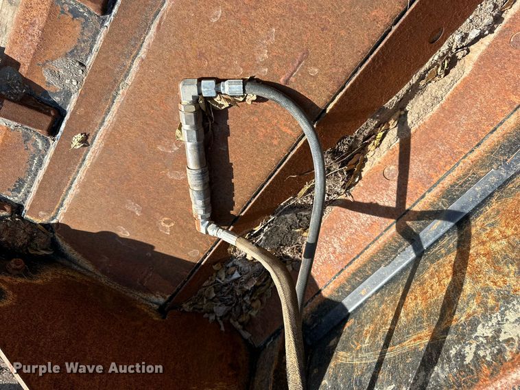 image for item OK9218 Kubota  skid steer four-in-one bucket