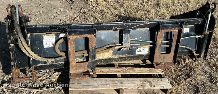 image for item OK9220 Kubota  skid steer four-in-one bucket