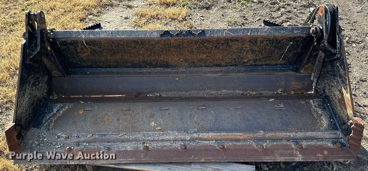 image for item OK9220 Kubota  skid steer four-in-one bucket