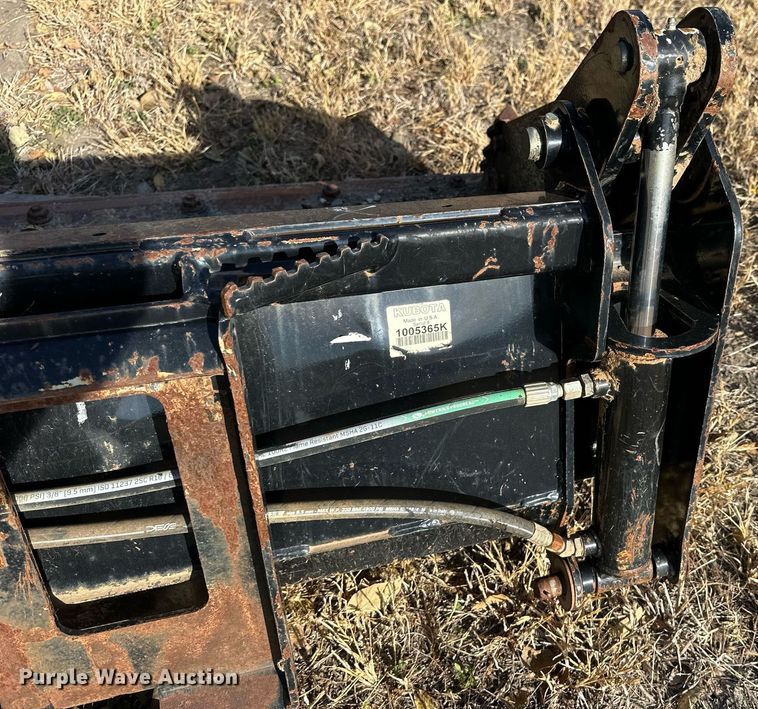image for item OK9220 Kubota  skid steer four-in-one bucket