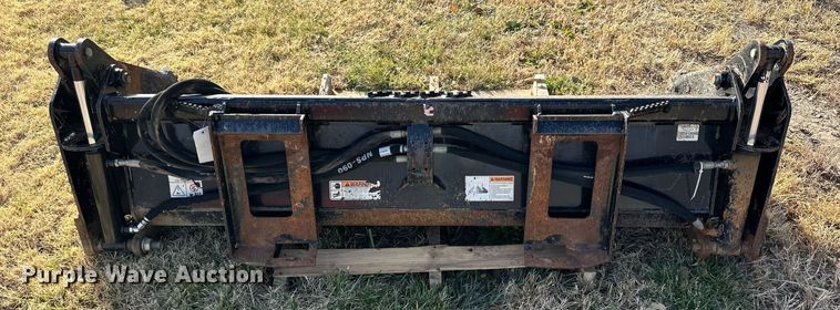 image for item OK9221 Kubota  skid steer four-in-one bucket