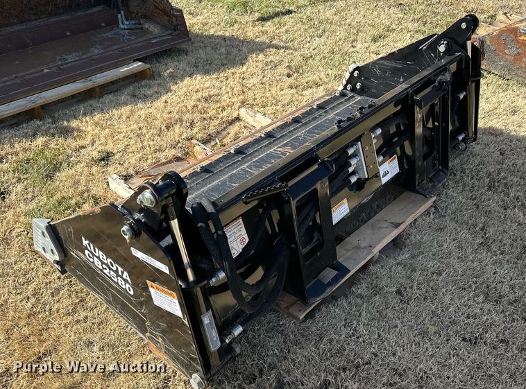 image for item OK9222 Kubota CB2580  skid steer four-in-one bucket
