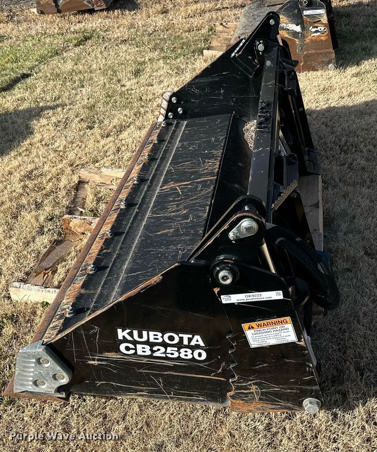 image for item OK9222 Kubota CB2580  skid steer four-in-one bucket