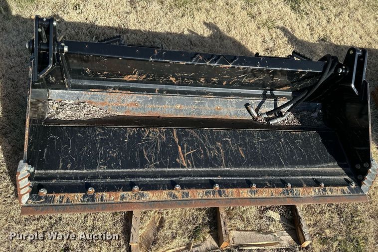 image for item OK9222 Kubota CB2580  skid steer four-in-one bucket