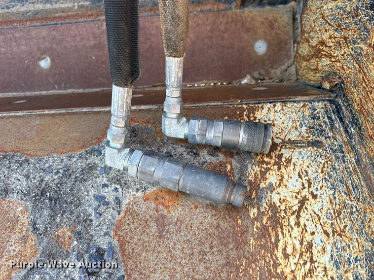 image for item OK9223 Kubota CB2580  skid steer four-in-one bucket