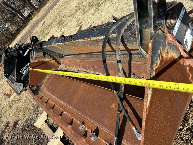 image for item OK9224 Kubota  skid steer four-in-one bucket