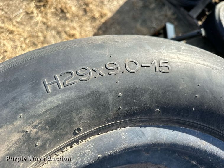 image for item OK9237 (15) tires and wheels