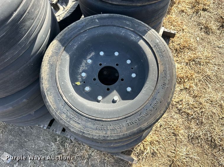 image for item OK9237 (15) tires and wheels