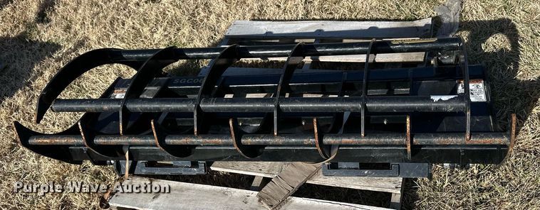 image for item OK9243 Land Pride SGC0660  skid steer grapple