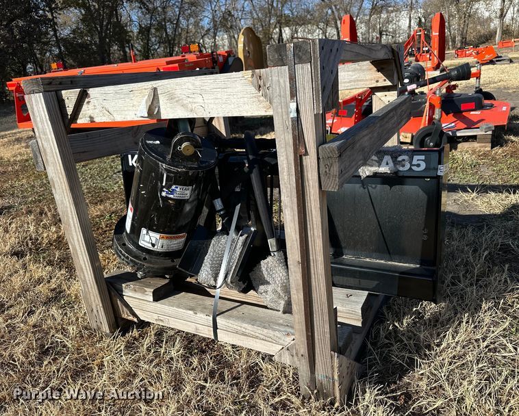 Kubota SA35 skid steer auger in Salina, KS Item OK9252 for sale