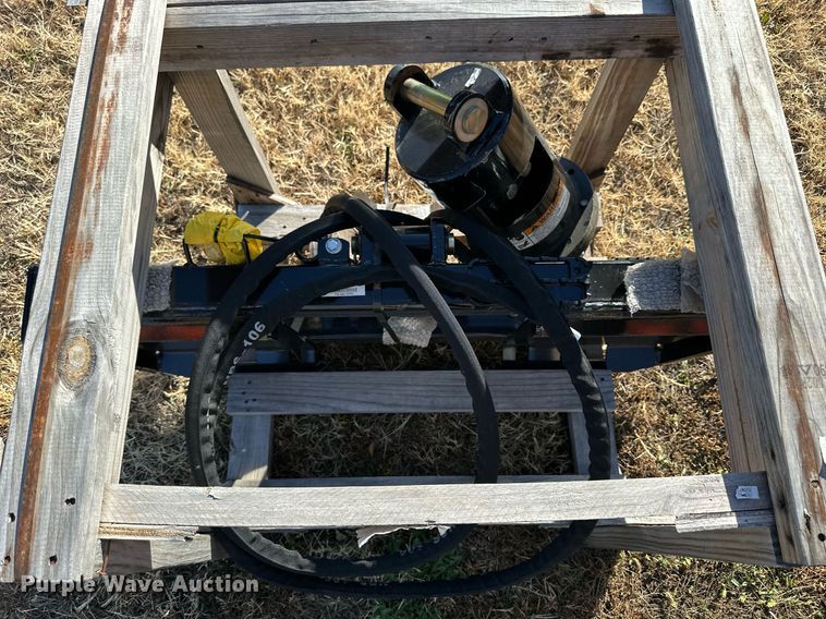 image for item OK9252 Kubota SA35  skid steer auger