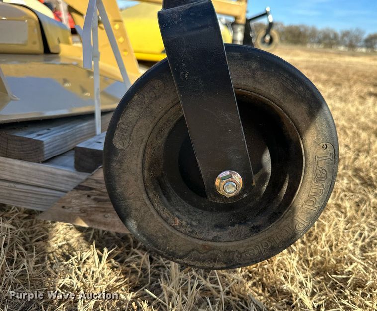 image for item OK9263 Land Pride FDR1672  finish mower