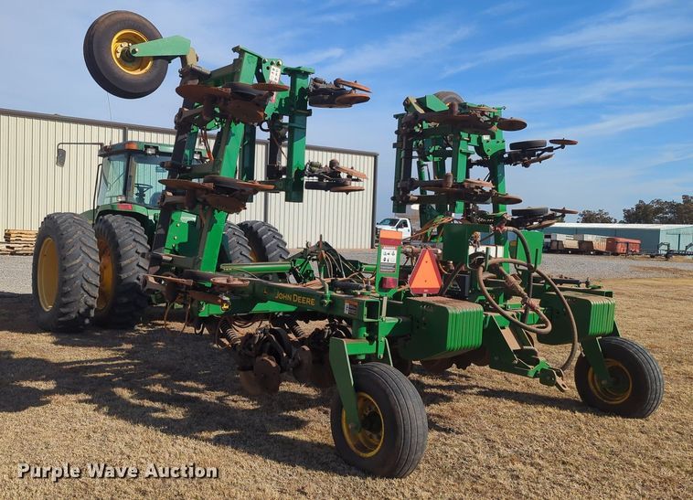 image for item OL9080 John Deere 2510H  NH3 applicator