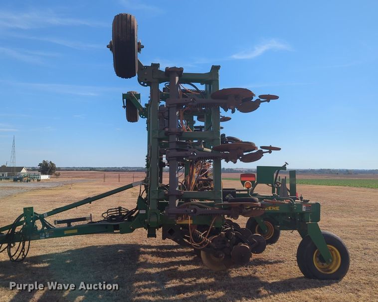 image for item OL9080 John Deere 2510H  NH3 applicator