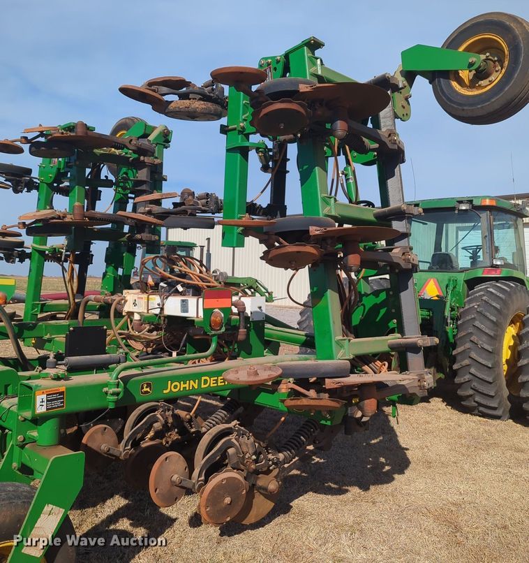 image for item OL9080 John Deere 2510H  NH3 applicator