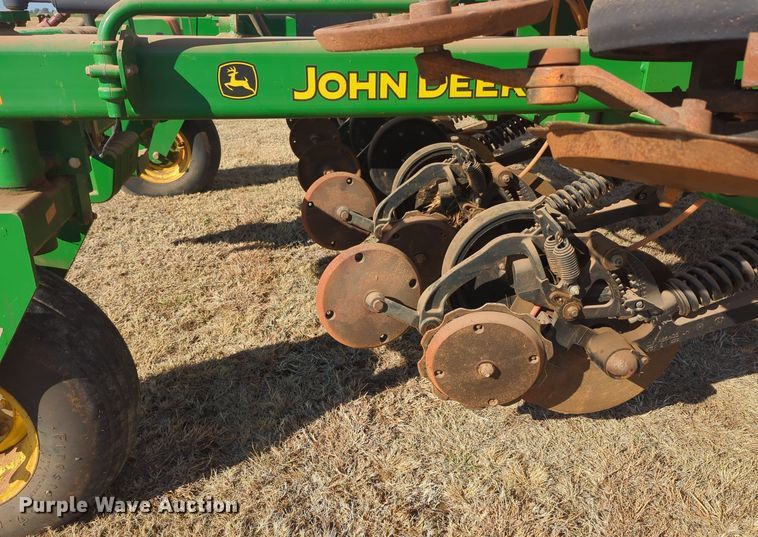 image for item OL9080 John Deere 2510H  NH3 applicator