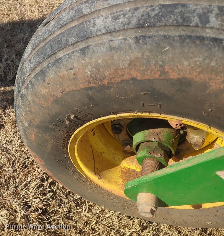 image for item OL9080 John Deere 2510H  NH3 applicator