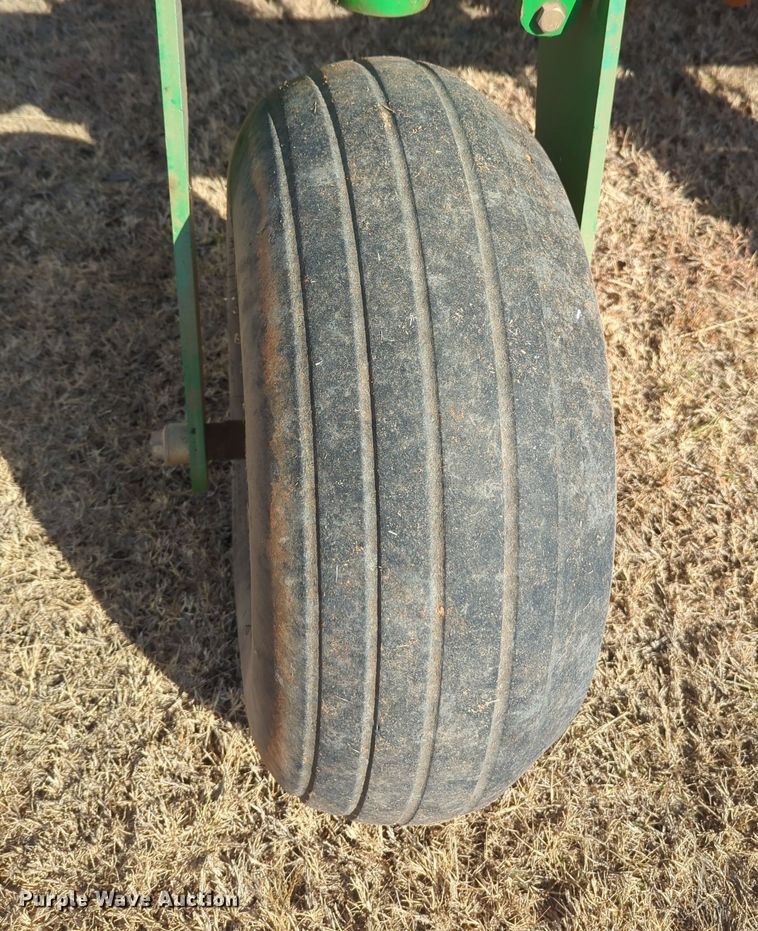 image for item OL9080 John Deere 2510H  NH3 applicator