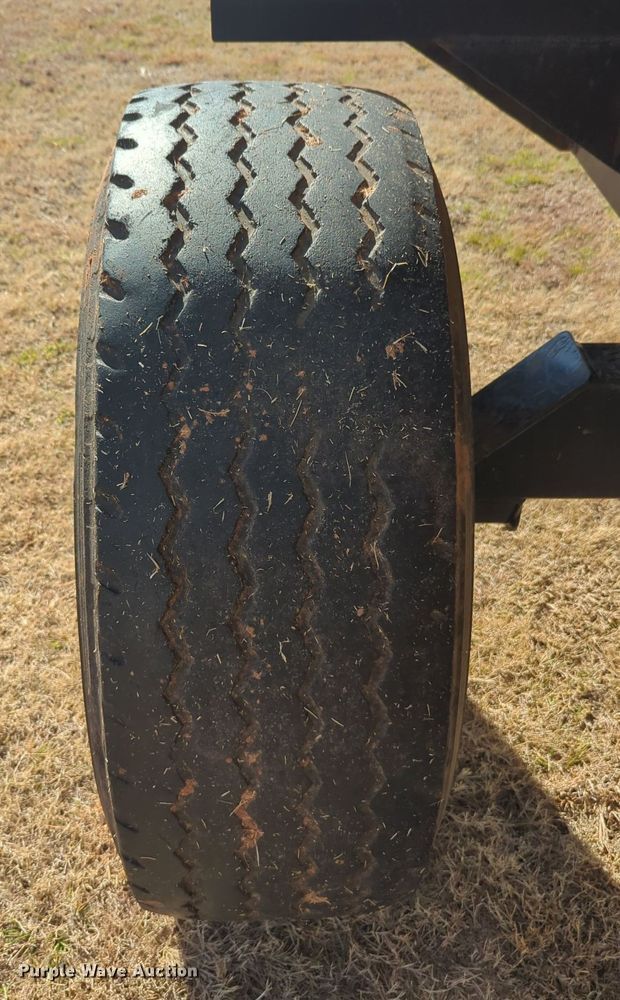 image for item OL9082 Behnke  anhydrous trailer