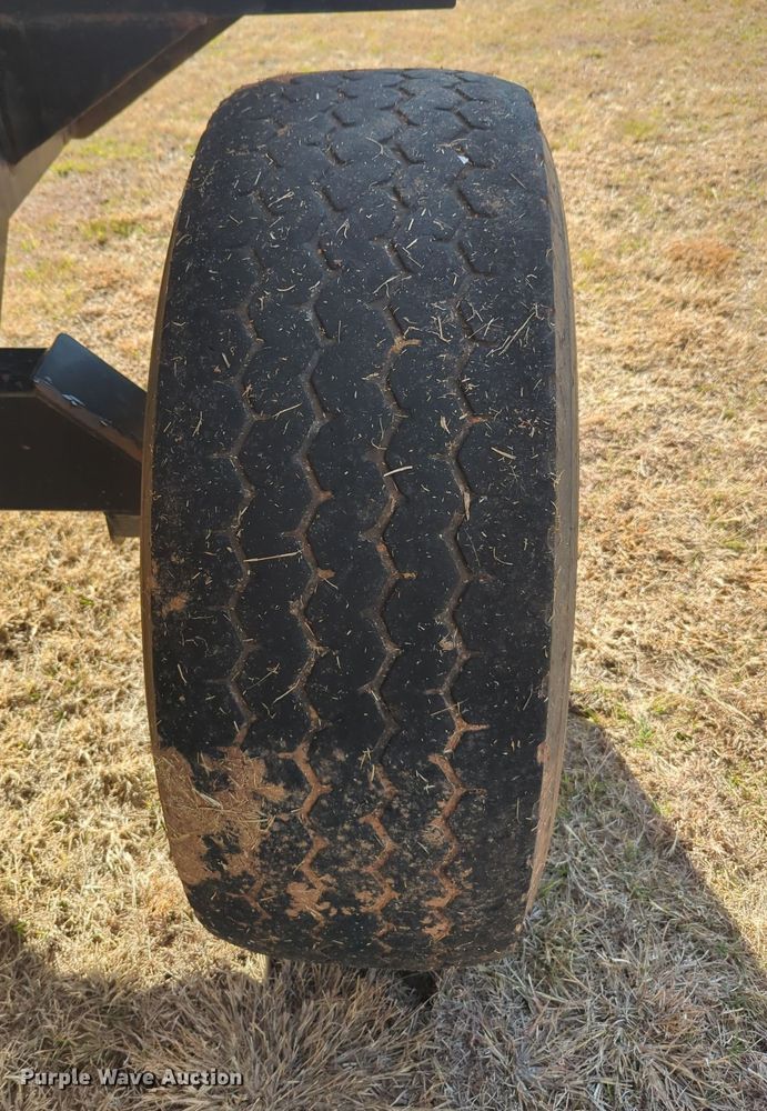 image for item OL9082 Behnke  anhydrous trailer