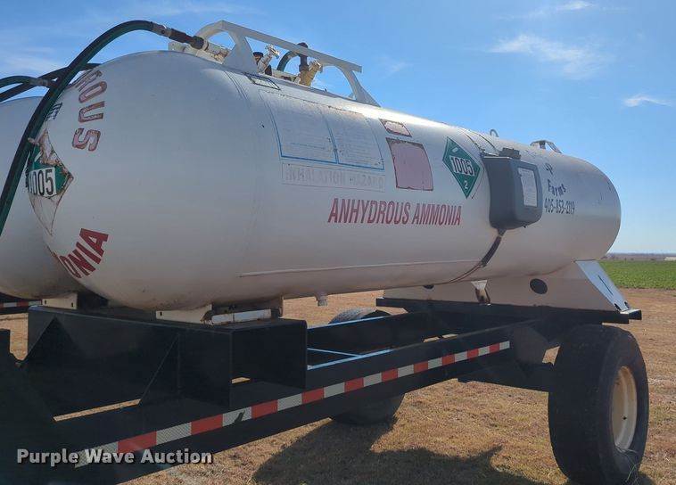image for item OL9083 Behnke  anhydrous trailer