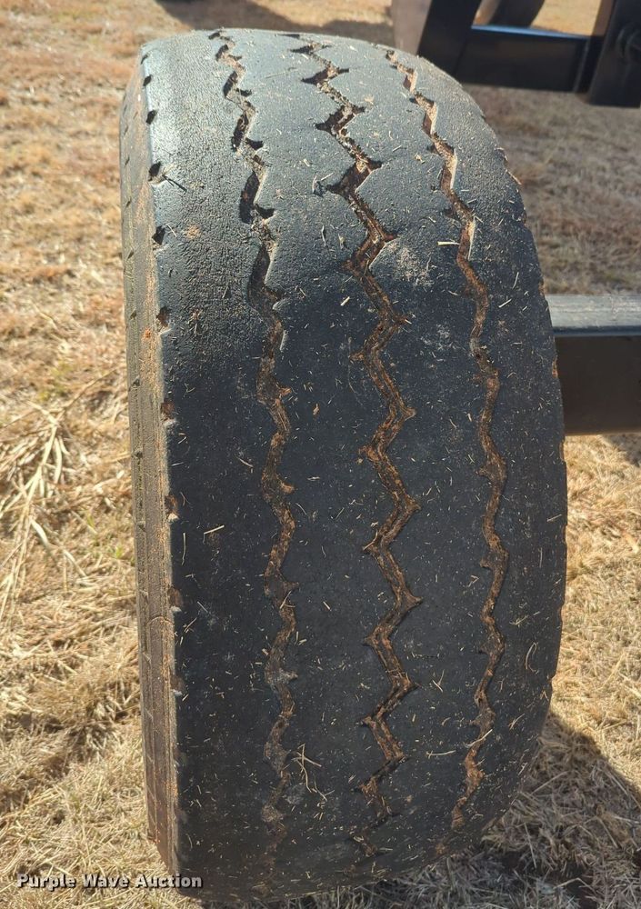 image for item OL9084 Behnke  anhydrous trailer