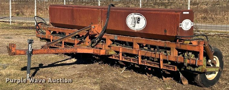 image for item OM9190 Tye 304-4520  grain drill