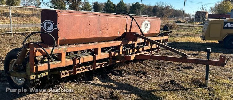 image for item OM9190 Tye 304-4520  grain drill