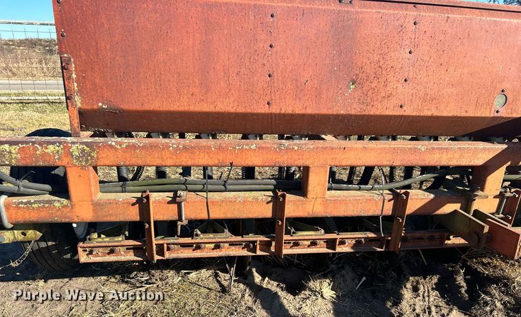 image for item OM9190 Tye 304-4520  grain drill