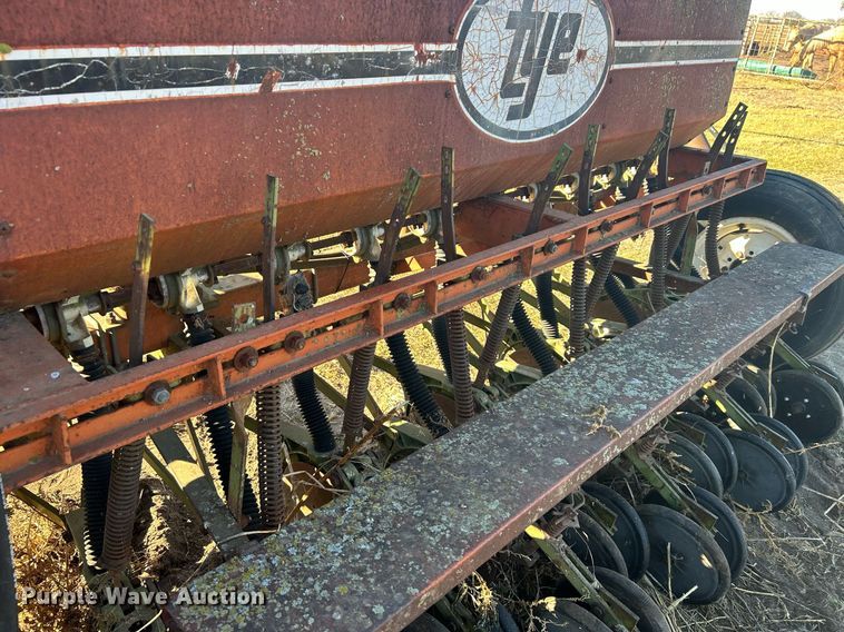 image for item OM9190 Tye 304-4520  grain drill