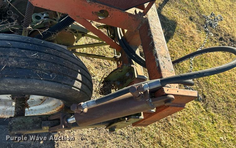 image for item OM9190 Tye 304-4520  grain drill